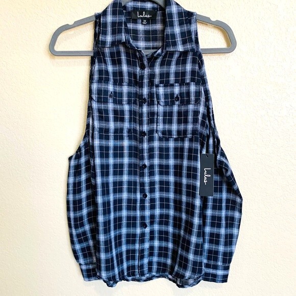 LULUS blue top  Navy Blue Plaid Cold-Shoulder blouse size XS - Picture 1 of 10